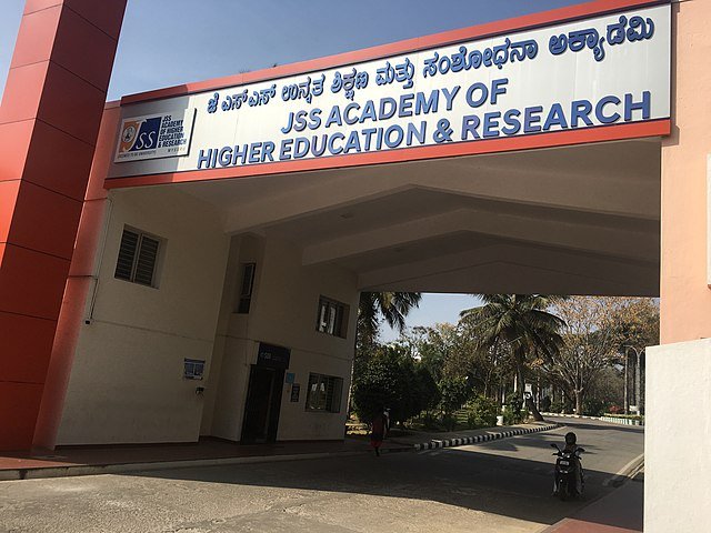 Healthcare education environment